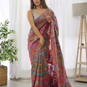 Floral Pattern Saree with Contrast Border