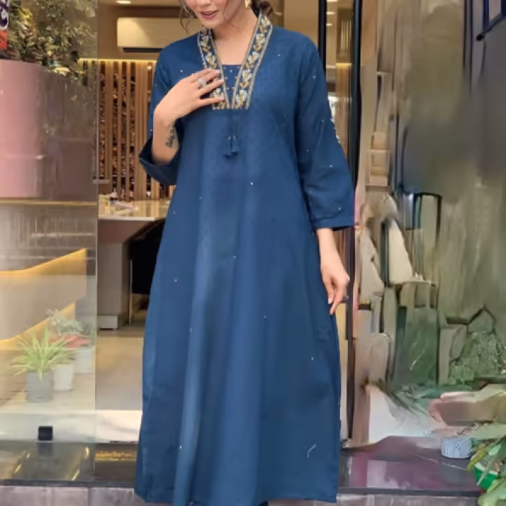 Neck Line Embroidered Kurta with Pant (Set of 2)