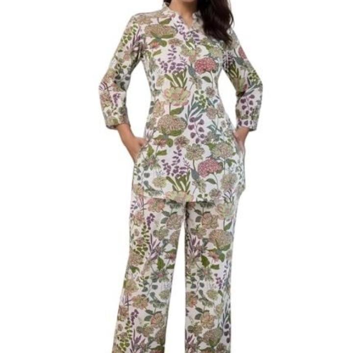 Women’s Top and Bottom Set
