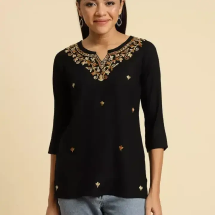 Aiza Kashmiri Black Short Kurti